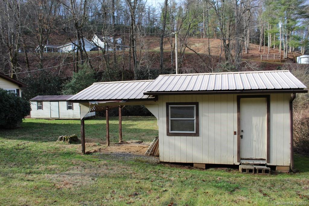 568 Eller Branch Road Robbinsville, NC 28771 - Photo 33 of 37 Gallery Image 33