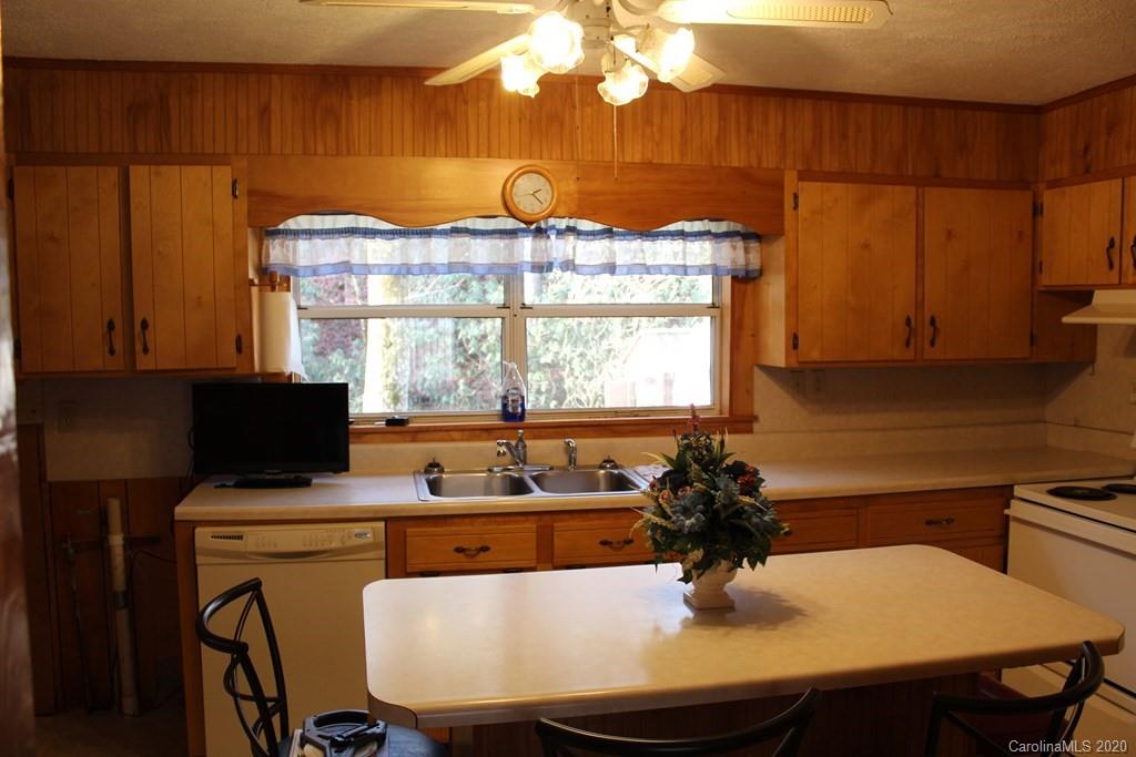 568 Eller Branch Road Robbinsville, NC 28771 - Photo 7 of 37 Gallery Image 7