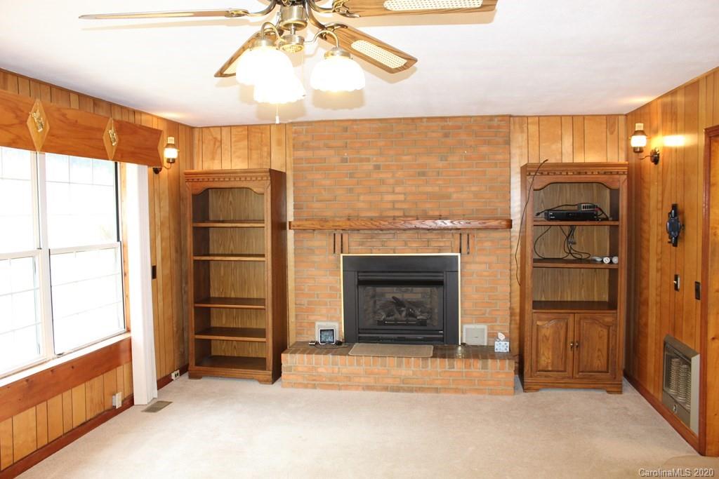 568 Eller Branch Road Robbinsville, NC 28771 - Photo 8 of 37 Gallery Image 8