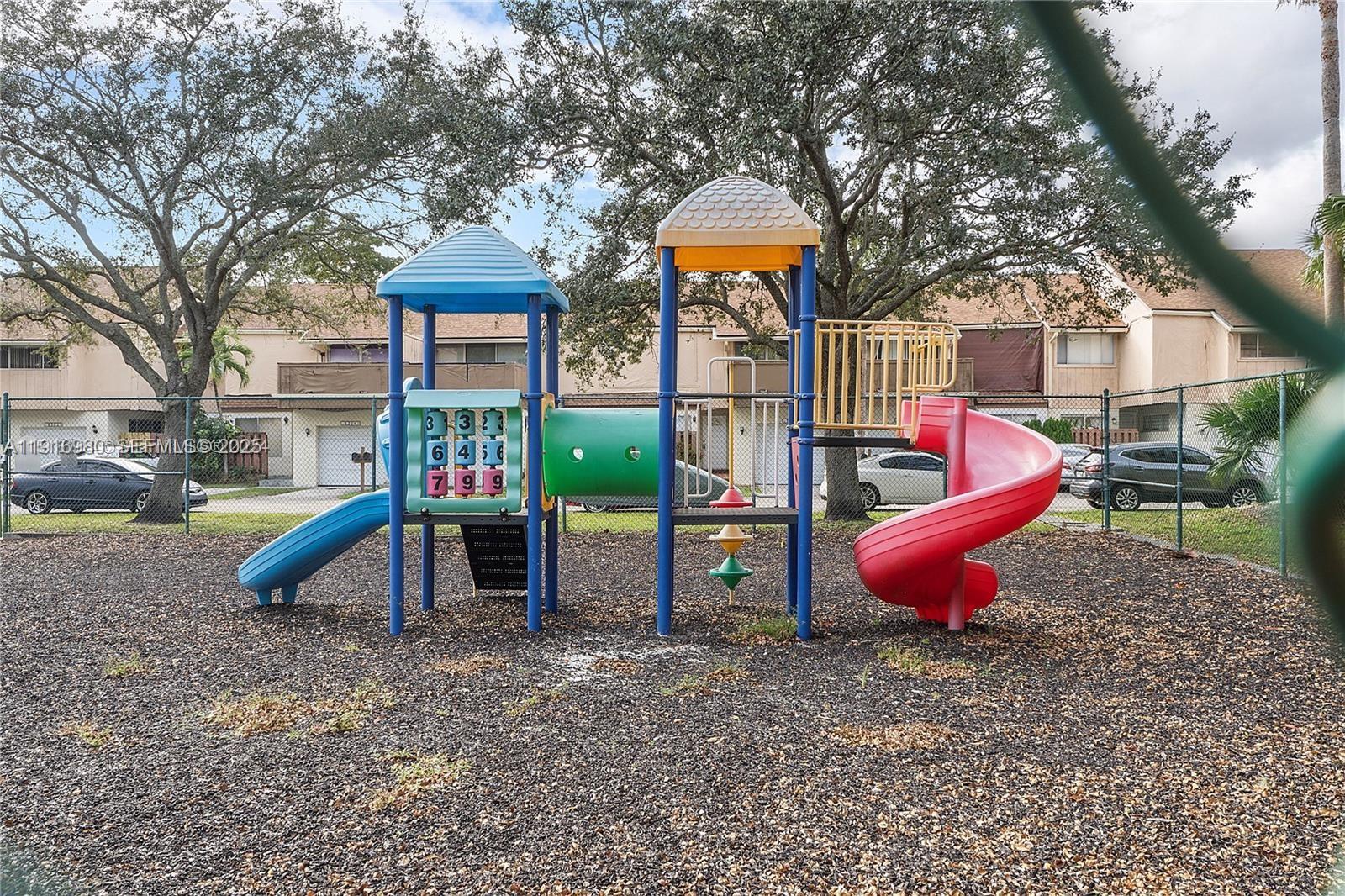 8211 Northwest 8th Street, Unit 2 Plantation, FL 33324 - Photo 50 of 54