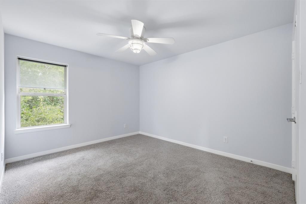 521 Diamond Point Drive Oak Point, TX 75068 - Photo 13 of 40