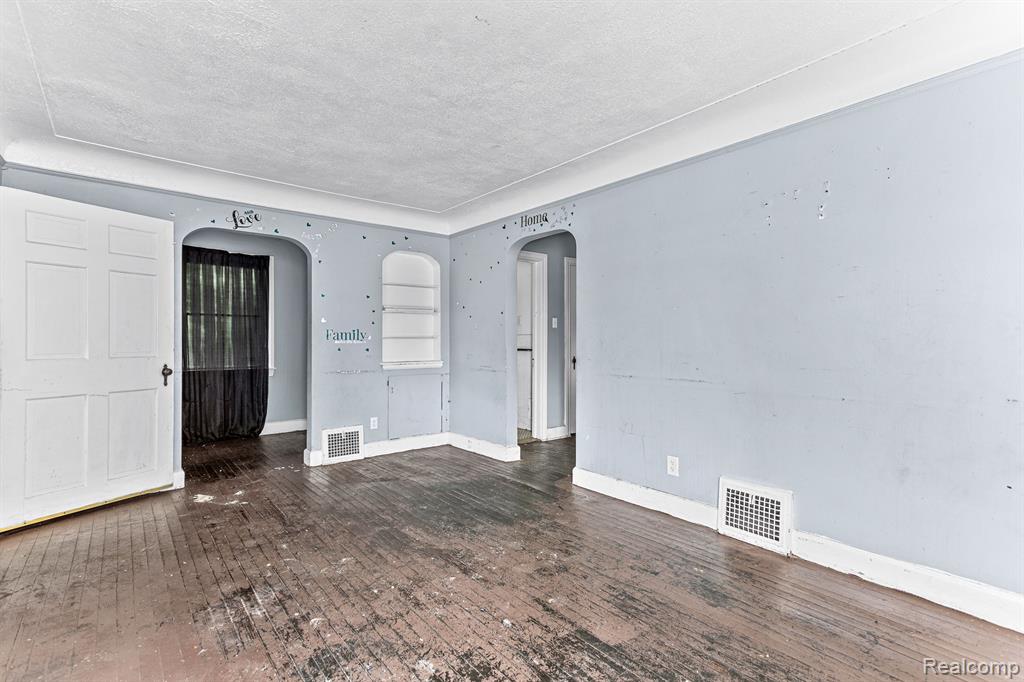 5232 Wayburn Street Detroit, MI 48224 - Photo 7 of 21