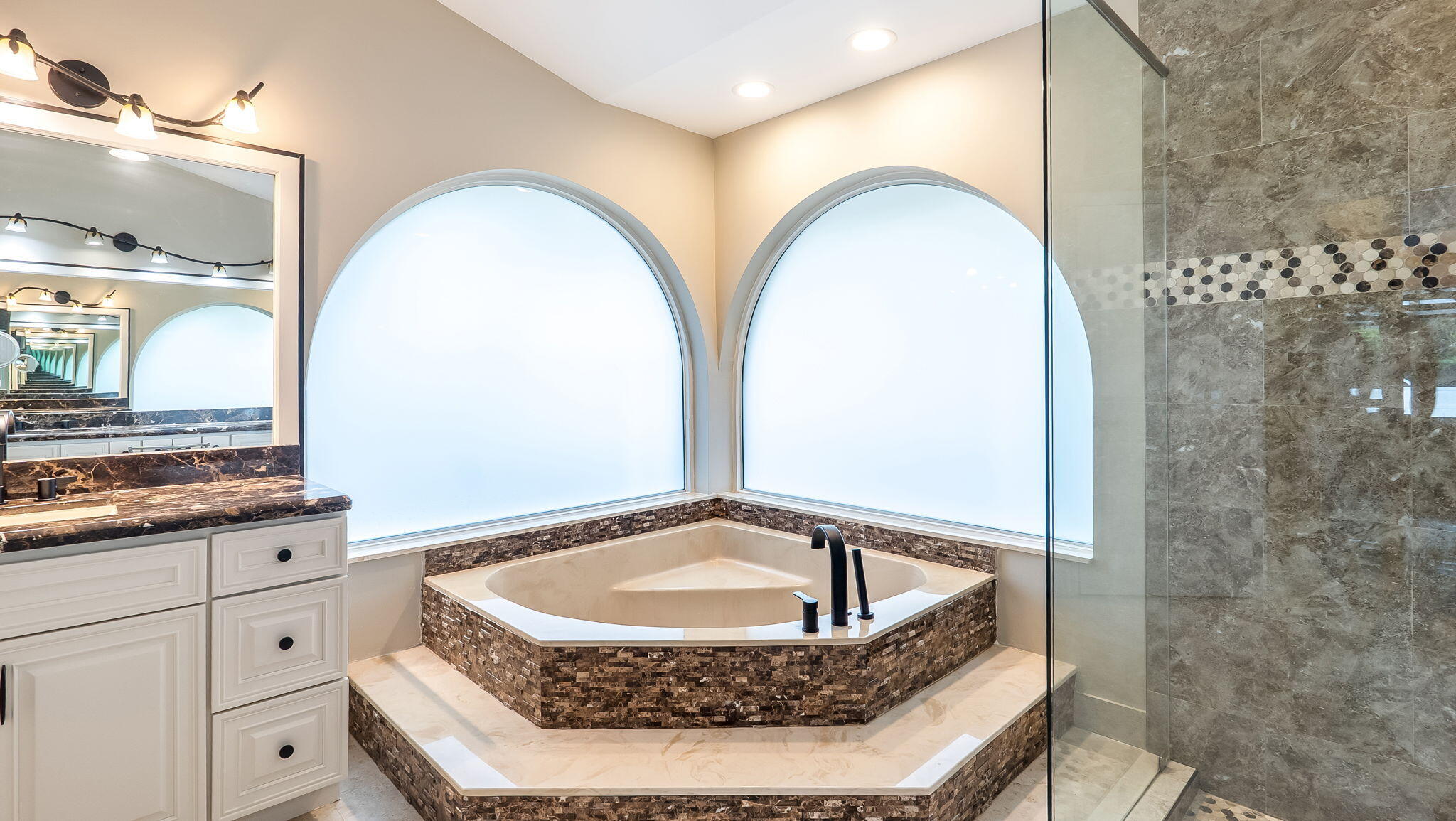 10810 Santa Rosa Drive Boca Raton, FL 33498 - Photo 15 of 52 Main Bathroom