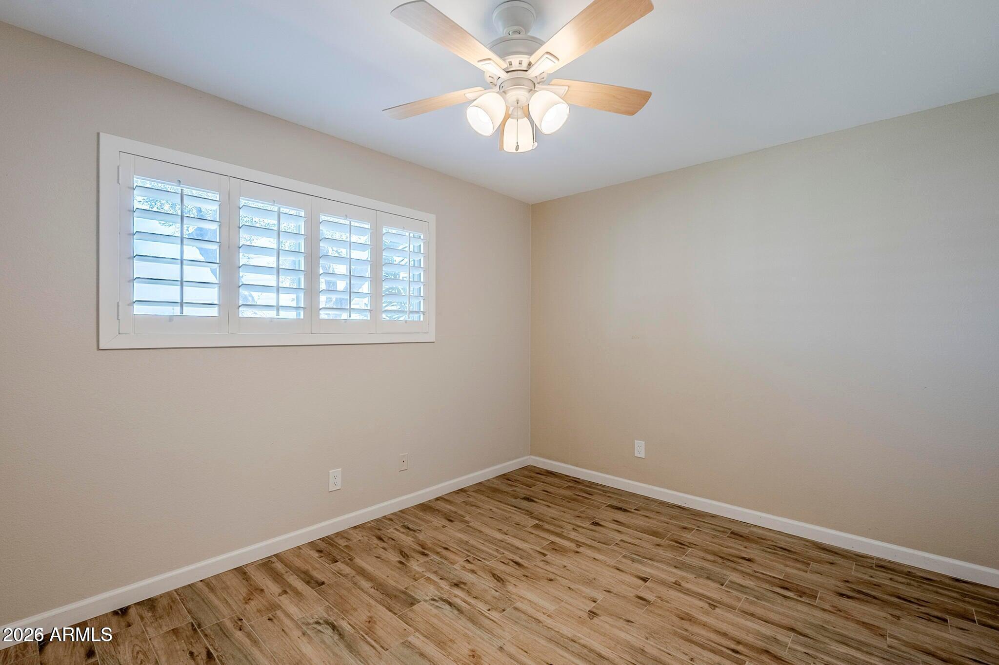 5525 East Thomas Road, Unit C2 Phoenix, AZ 85018 - Photo 16 of 35 Guest Bedroom
