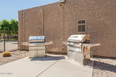 $299,000 | 5525 East Thomas Road, Unit C2, Phoenix, AZ 85018