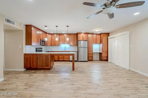 $299,000 | 5525 East Thomas Road, Unit C2, Phoenix, AZ 85018
