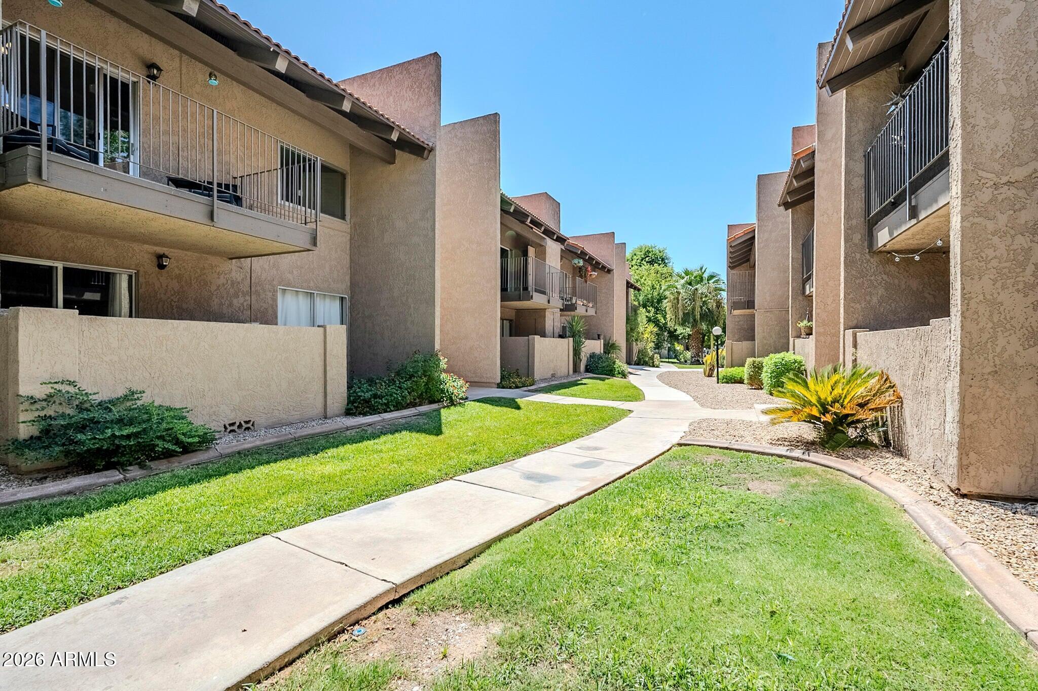 5525 East Thomas Road, Unit C2 Phoenix, AZ 85018 - Photo 33 of 35 Greenbelt