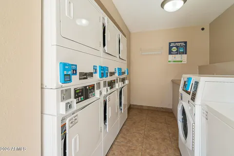 $299,000 | 5525 East Thomas Road, Unit C2, Phoenix, AZ 85018