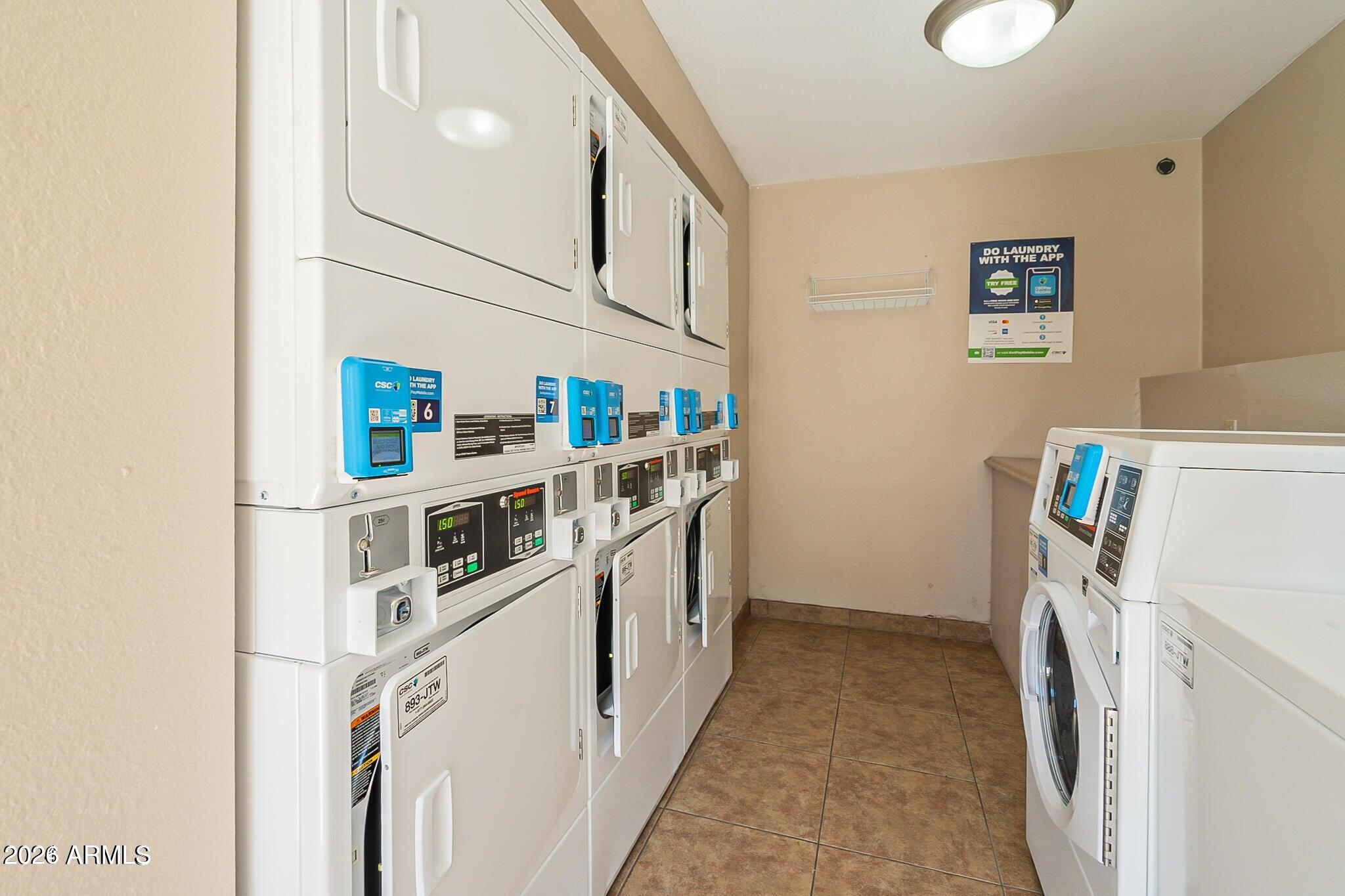 5525 East Thomas Road, Unit C2 Phoenix, AZ 85018 - Photo 34 of 35 Community Laundry