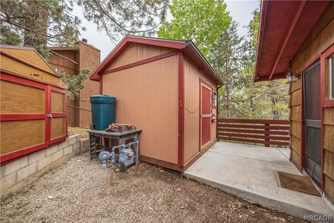 $294,900 | 746 Villa Grove Avenue, Big Bear City, CA 92314