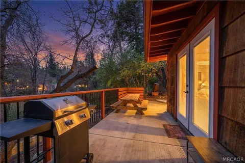 $294,900 | 746 Villa Grove Avenue, Big Bear City, CA 92314