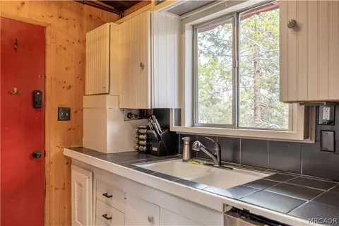 $294,900 | 746 Villa Grove Avenue, Big Bear City, CA 92314