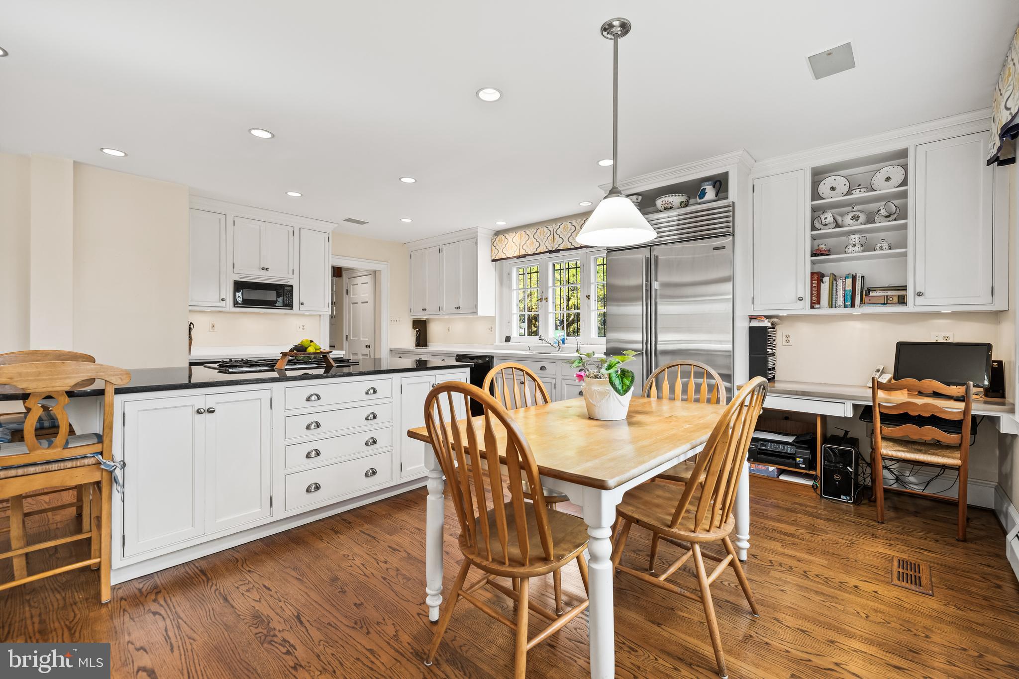 6515 Darnall Road Baltimore, MD 21204 - Photo 30 of 72 Breakfast Area
