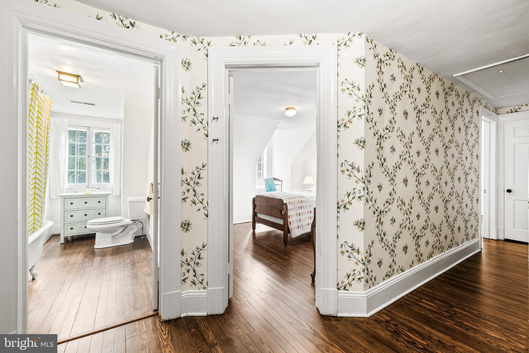 6515 Darnall Road Baltimore, MD 21204 - Photo 47 of 72 3rd Level Hall
