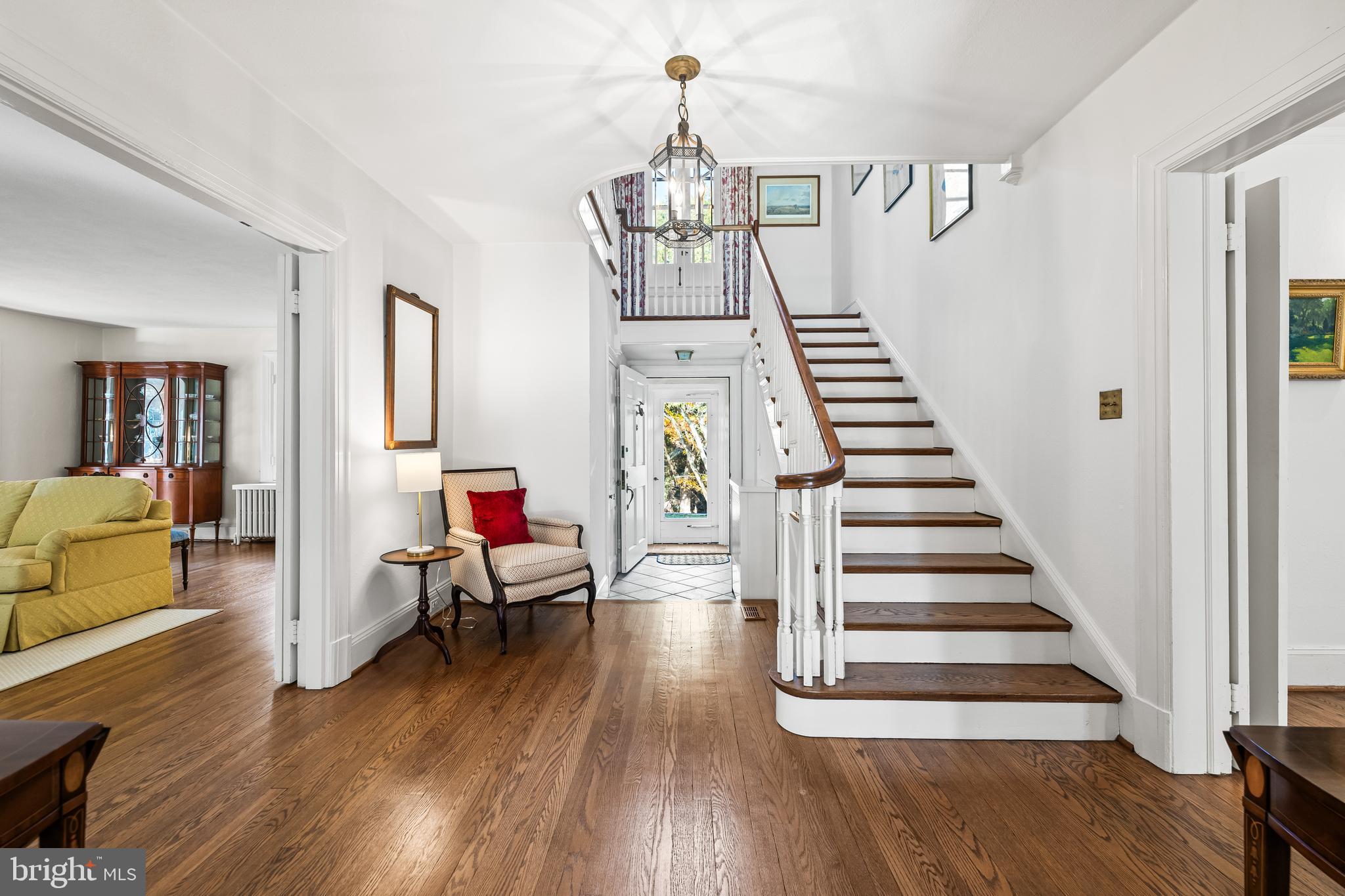 6515 Darnall Road Baltimore, MD 21204 - Photo 6 of 72 Foyer