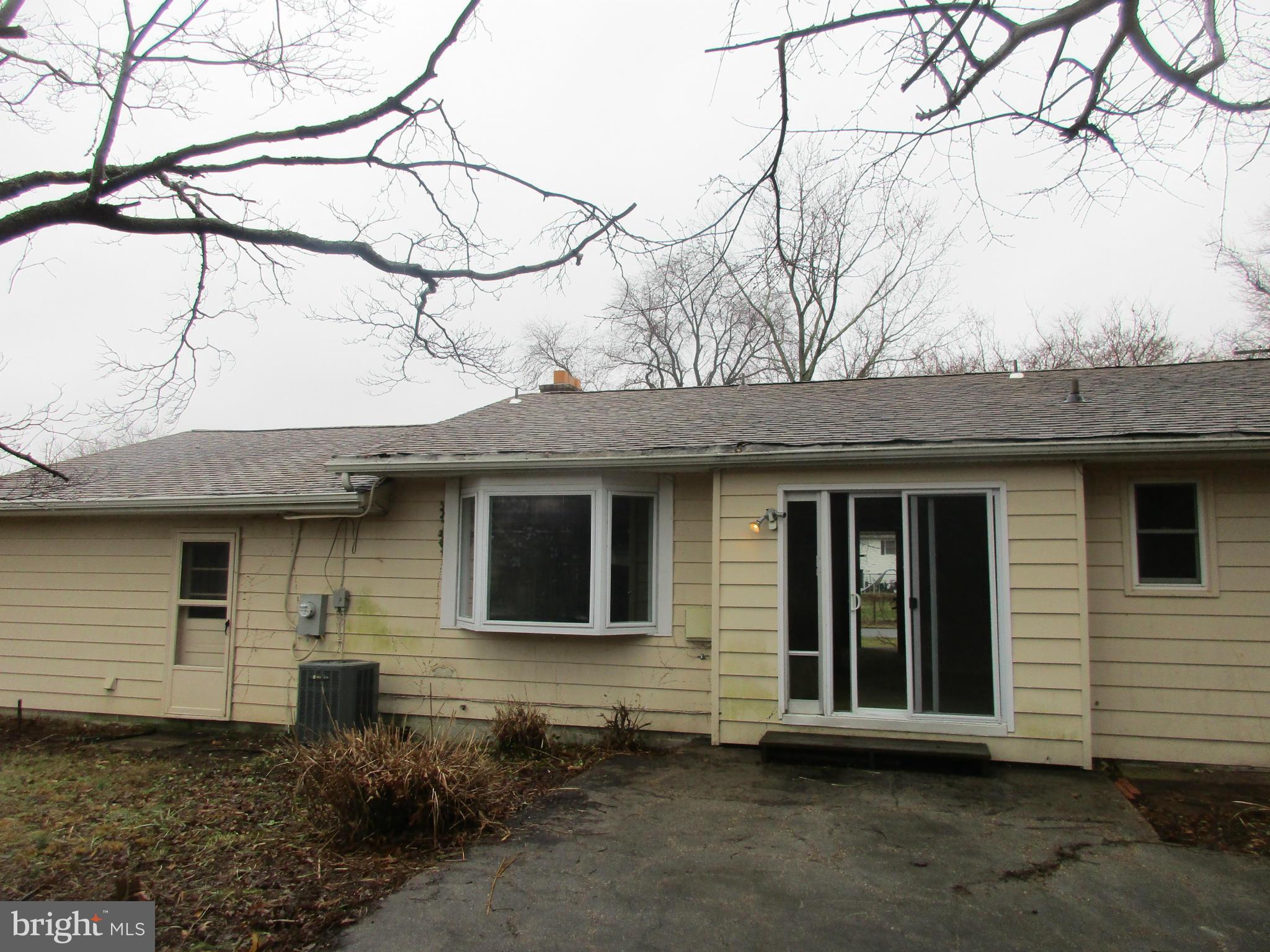320 Kenmore Avenue Edgewater, MD 21037 - Photo 11 of 13 Exterior (Rear)