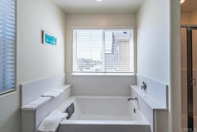 $4,195 | 6446 East Meritage Drive, Fresno, CA 93727