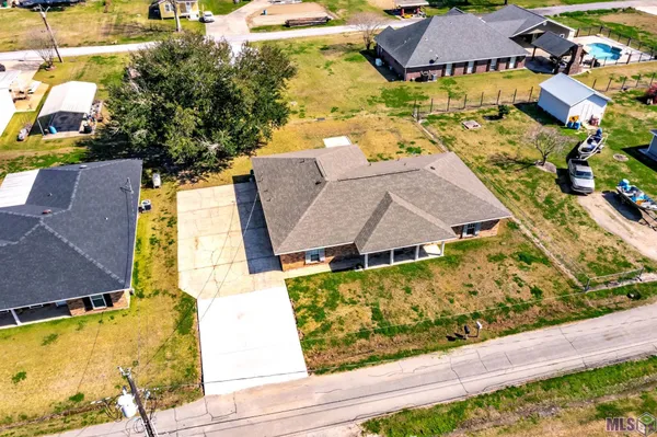 $2,300 | 13437 Margaret Street, Vacherie, LA 70090