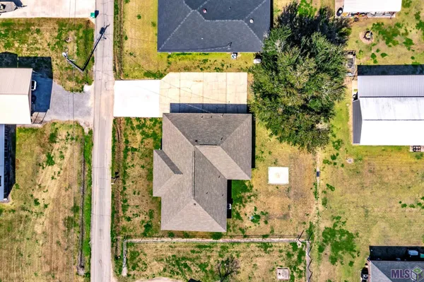 $2,300 | 13437 Margaret Street, Vacherie, LA 70090