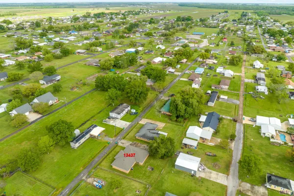 $2,300 | 13437 Margaret Street, Vacherie, LA 70090