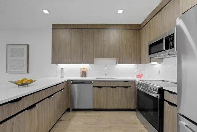 $3,000 | 8404 4th Avenue, Unit 208, North Bergen, NJ 07047