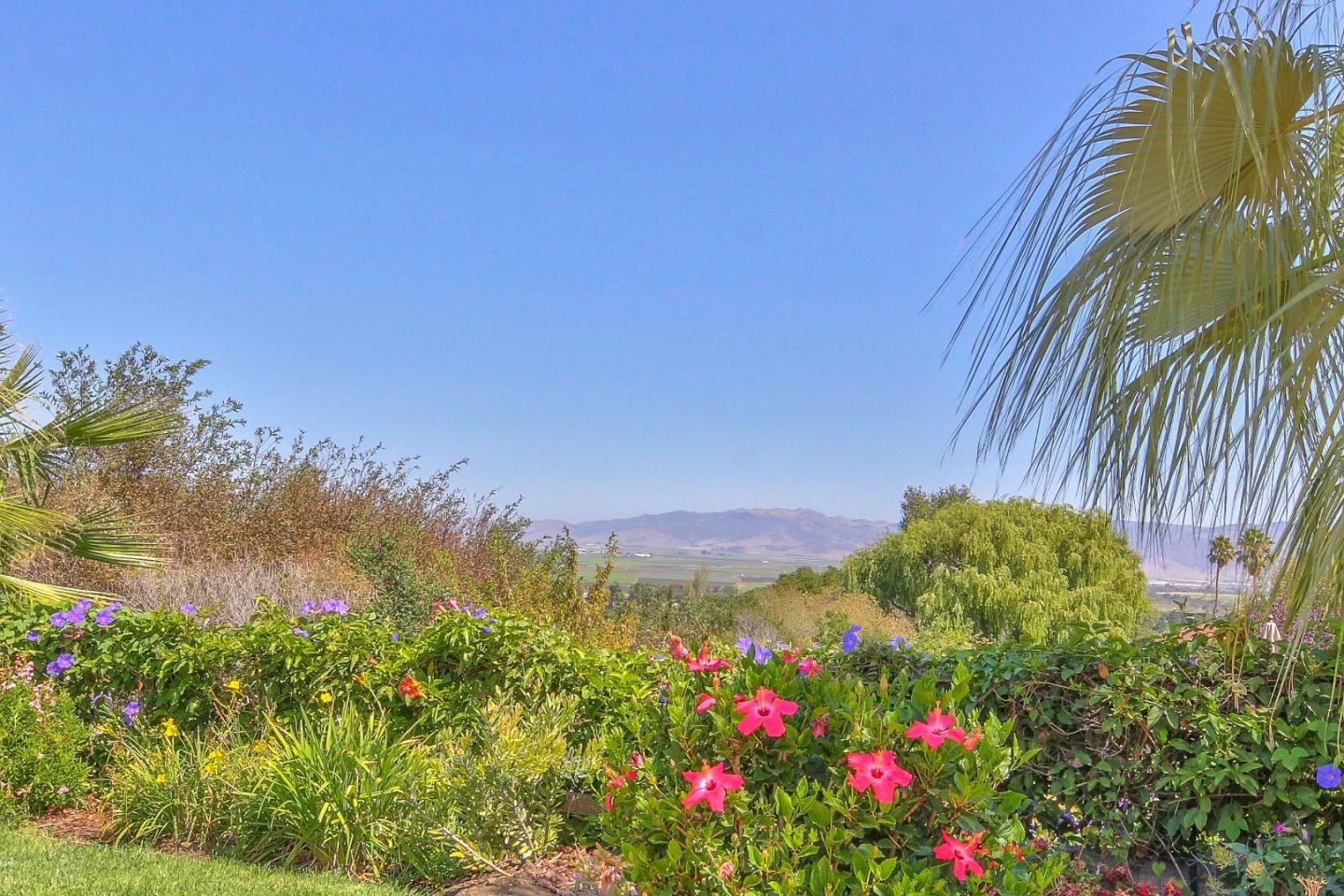 22670 Murietta Road Salinas, CA 93908 - Photo 5 of 39 Gallery Image 5