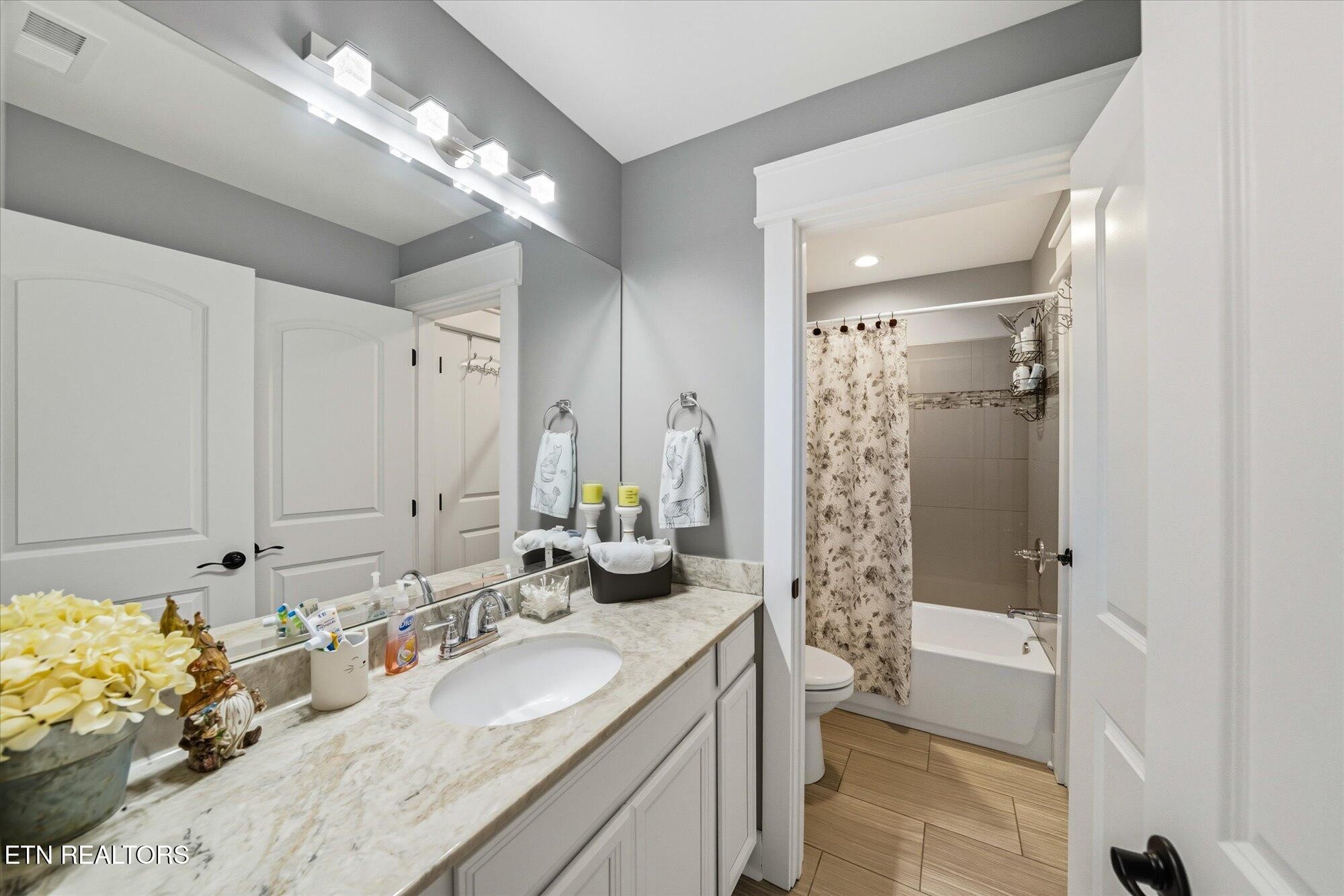 1308 Rippling Waters Circle Sevierville, TN 37876 - Photo 32 of 49 Gallery Image 32