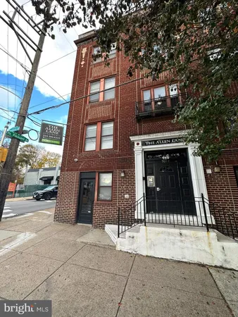 $1,350 | 7057 Cresheim Road, Unit 2, Philadelphia, PA 19119