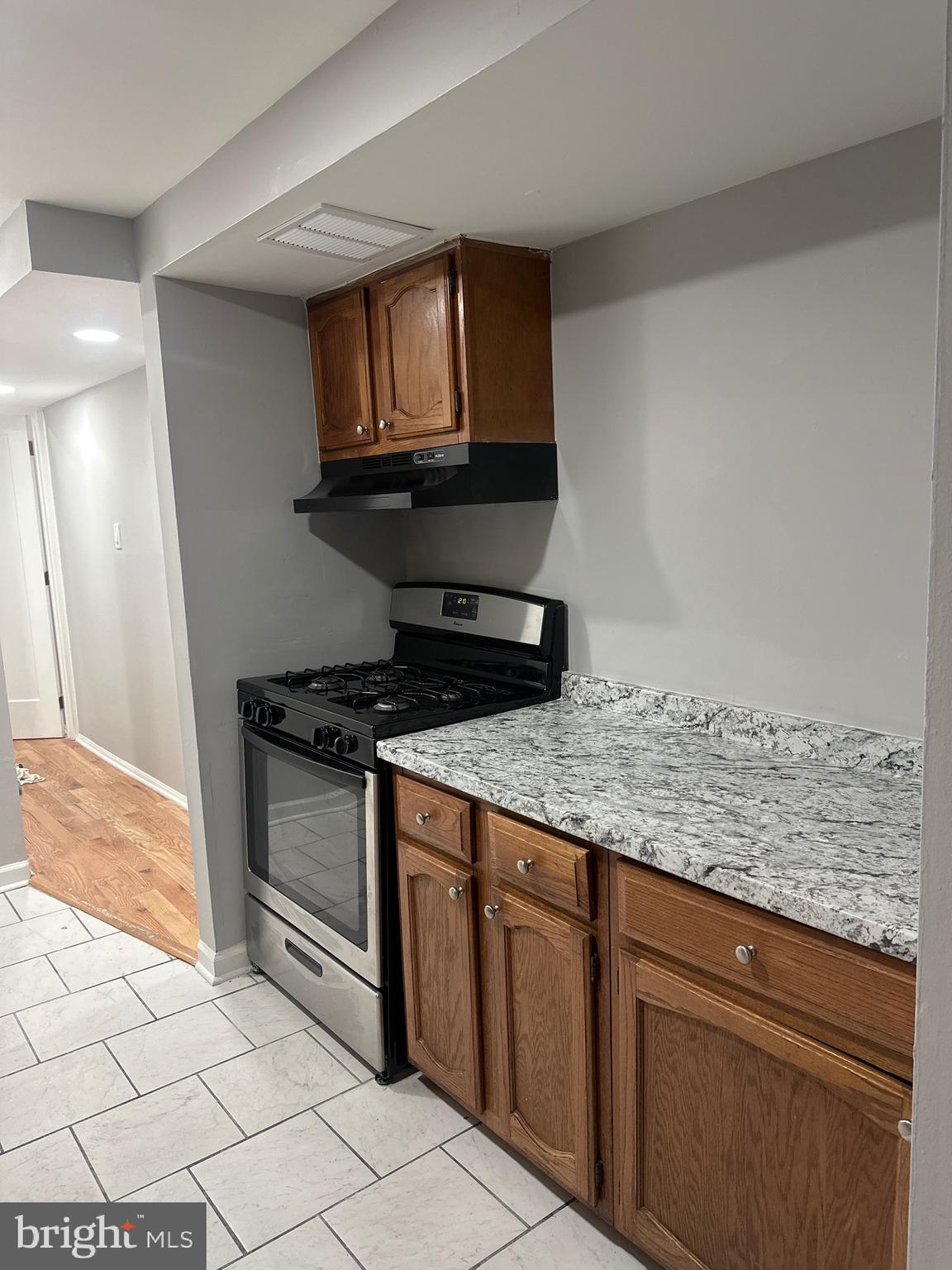 7057 Cresheim Road, Unit 2 Philadelphia, PA 19119 - Photo 5 of 12