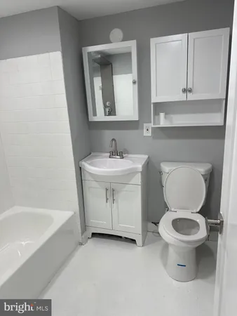 $1,350 | 7057 Cresheim Road, Unit 2, Philadelphia, PA 19119