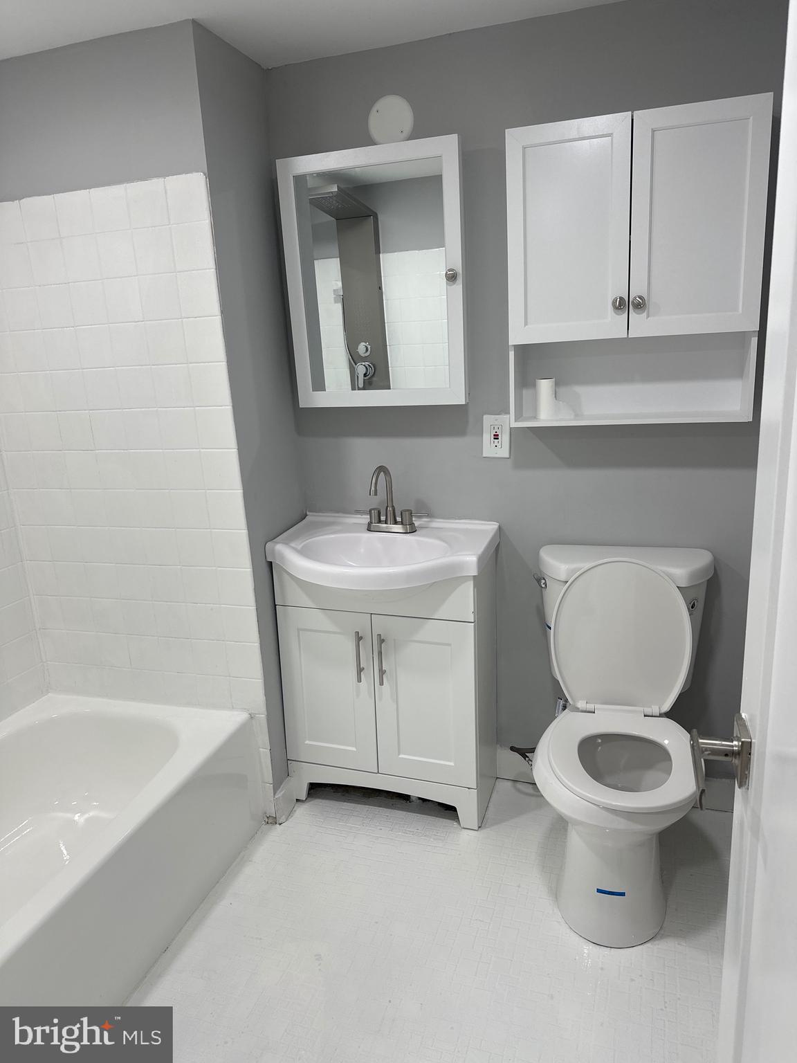 7057 Cresheim Road, Unit 2 Philadelphia, PA 19119 - Photo 9 of 12