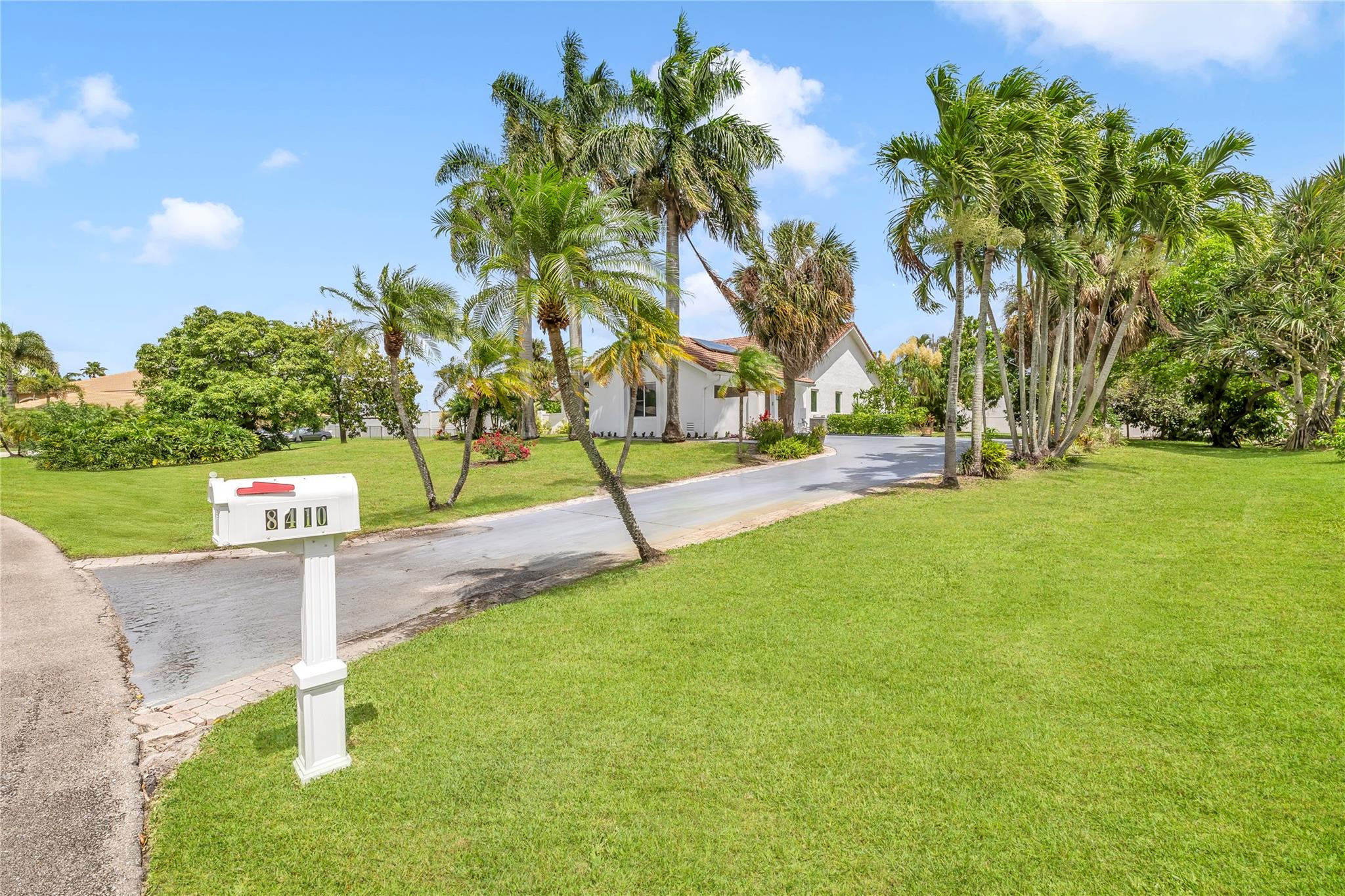 8410 Sawpine Road Delray Beach, FL 33446 - Photo 9 of 37 Photo 9