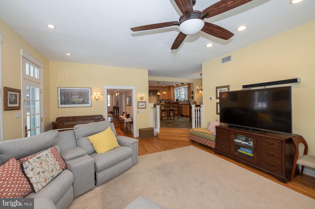 486 St Davids Avenue Wayne, PA 19087 - Photo 14 of 45 Family room