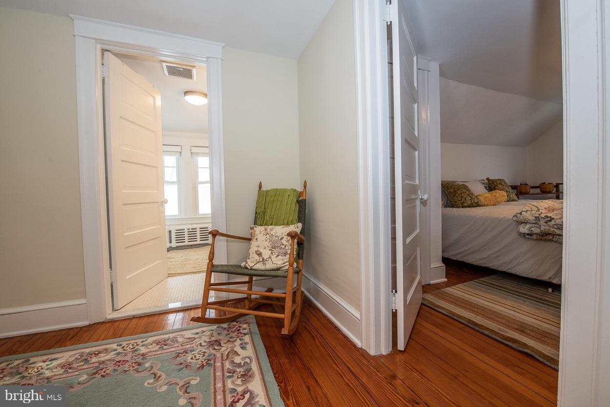 486 St Davids Avenue Wayne, PA 19087 - Photo 35 of 45 Third floor landing