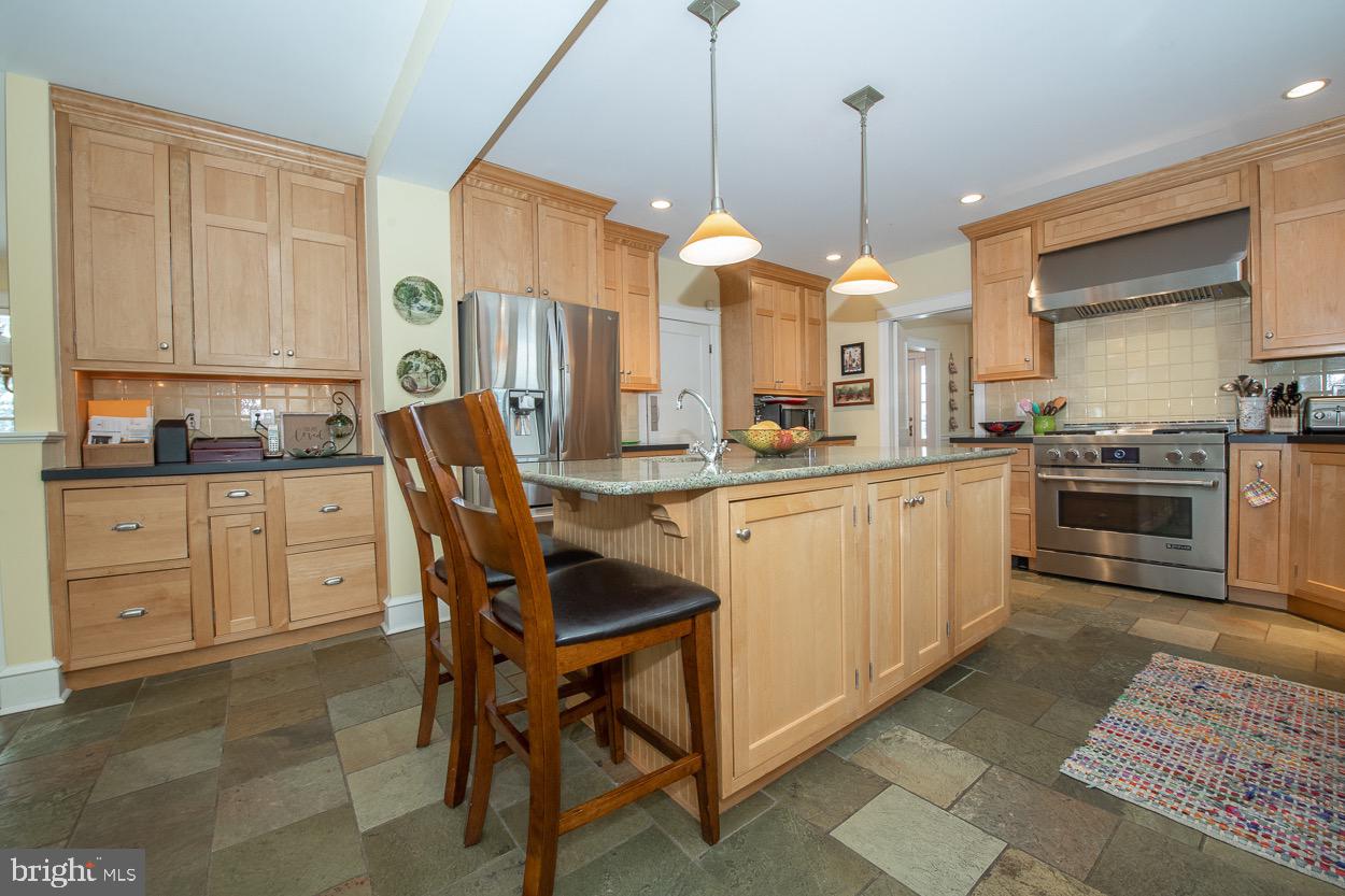 486 St Davids Avenue Wayne, PA 19087 - Photo 8 of 45 Kitchen