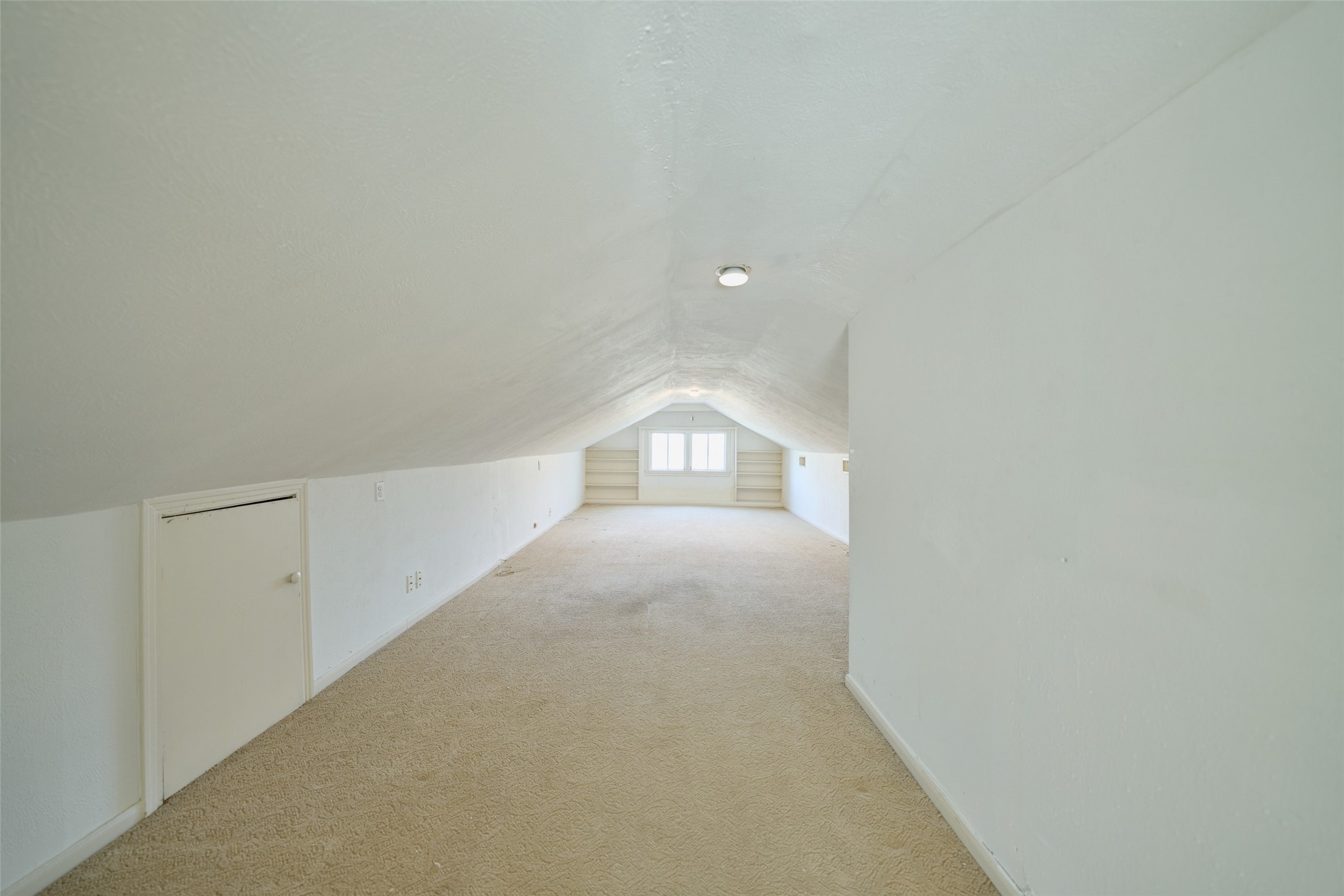 1111 Rutland Street Houston, TX 77008 - Photo 27 of 43 a view of an empty room