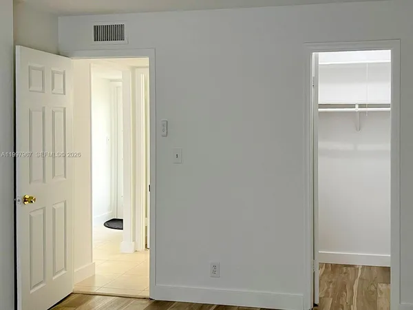 $1,500 | 211 Northeast 8th Avenue, Unit 107, Hallandale Beach, FL 33009