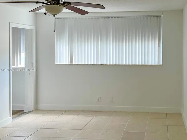 $1,500 | 211 Northeast 8th Avenue, Unit 107, Hallandale Beach, FL 33009