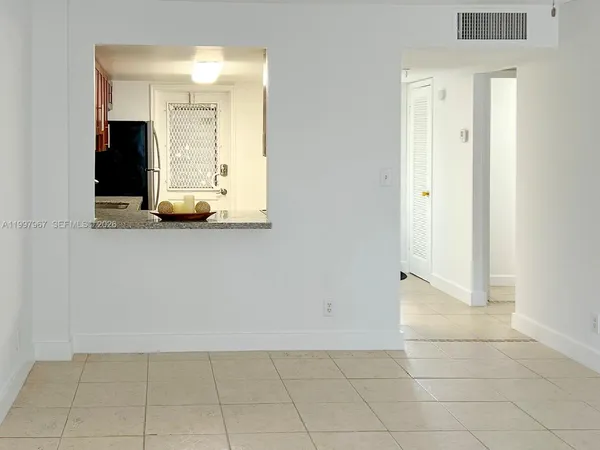 $1,500 | 211 Northeast 8th Avenue, Unit 107, Hallandale Beach, FL 33009