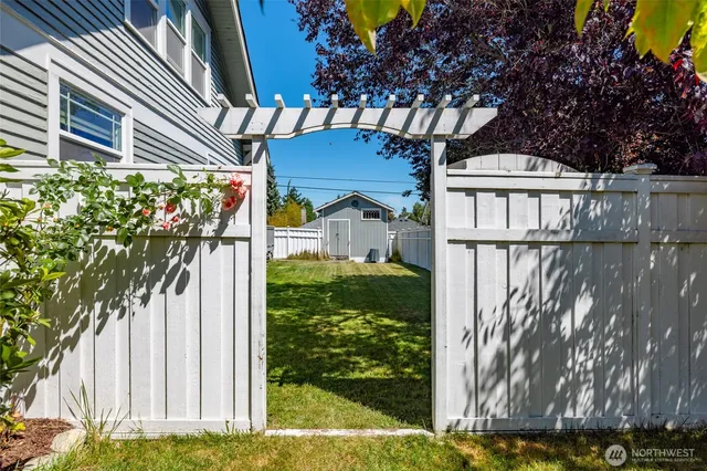 $644,900 | 1506 12th Street, Anacortes, WA 98221