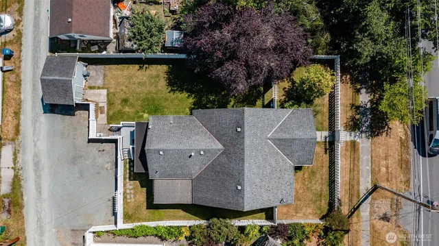 $644,900 | 1506 12th Street, Anacortes, WA 98221