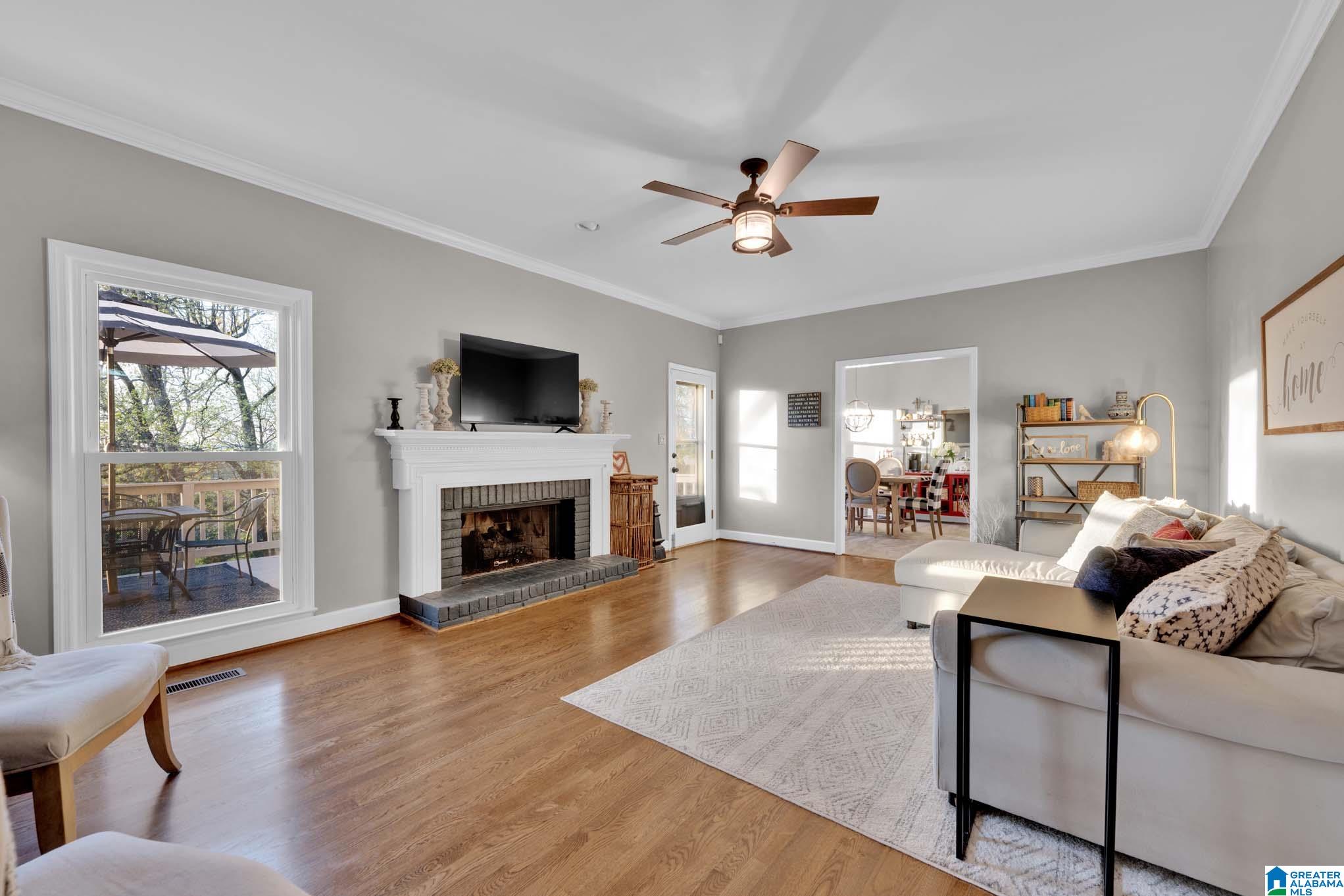 1038 Crest Road Leeds, AL 35094 - Photo 10 of 69