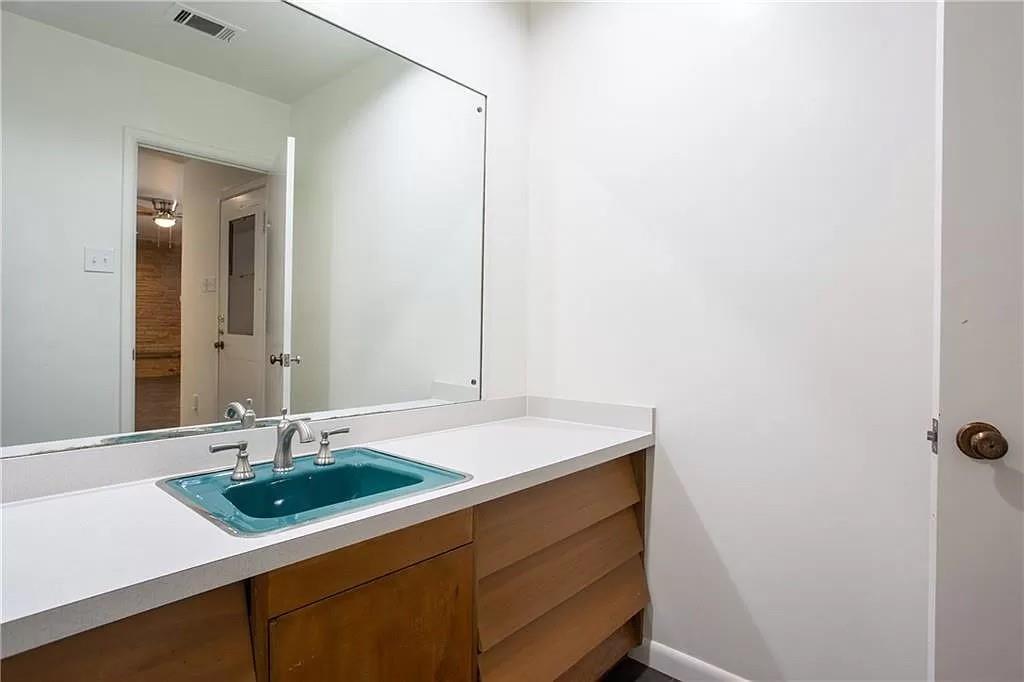 616 Edgefield Road Fort Worth, TX 76107 - Photo 24 of 28