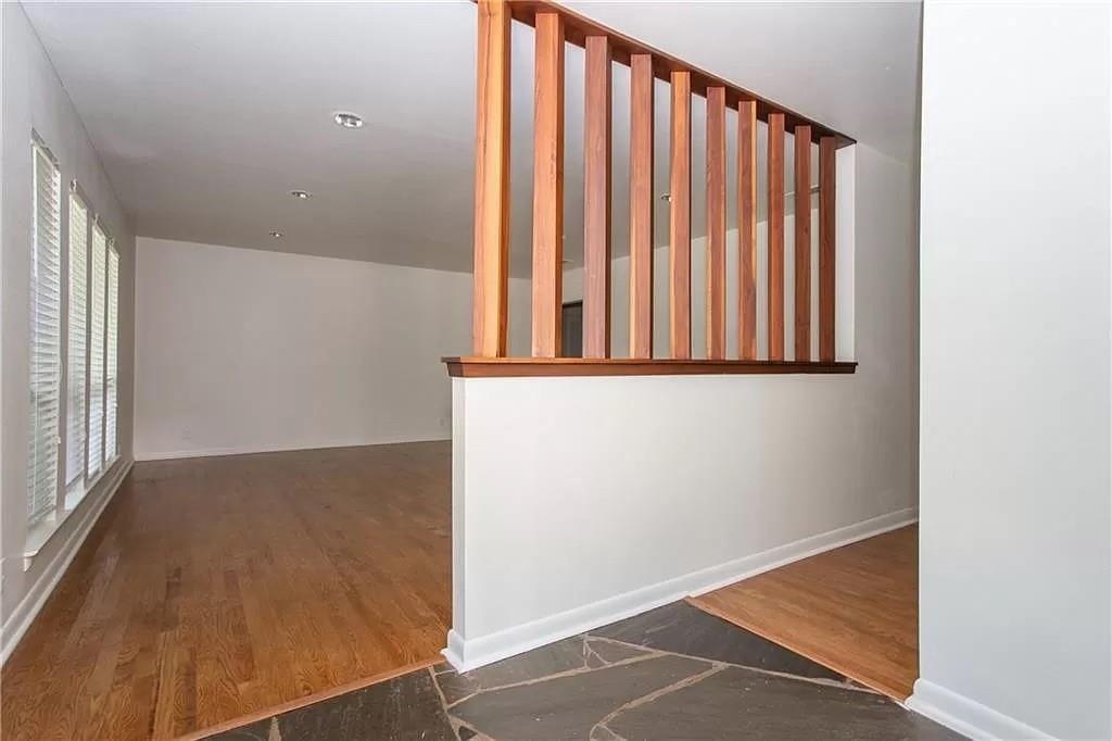 616 Edgefield Road Fort Worth, TX 76107 - Photo 3 of 28