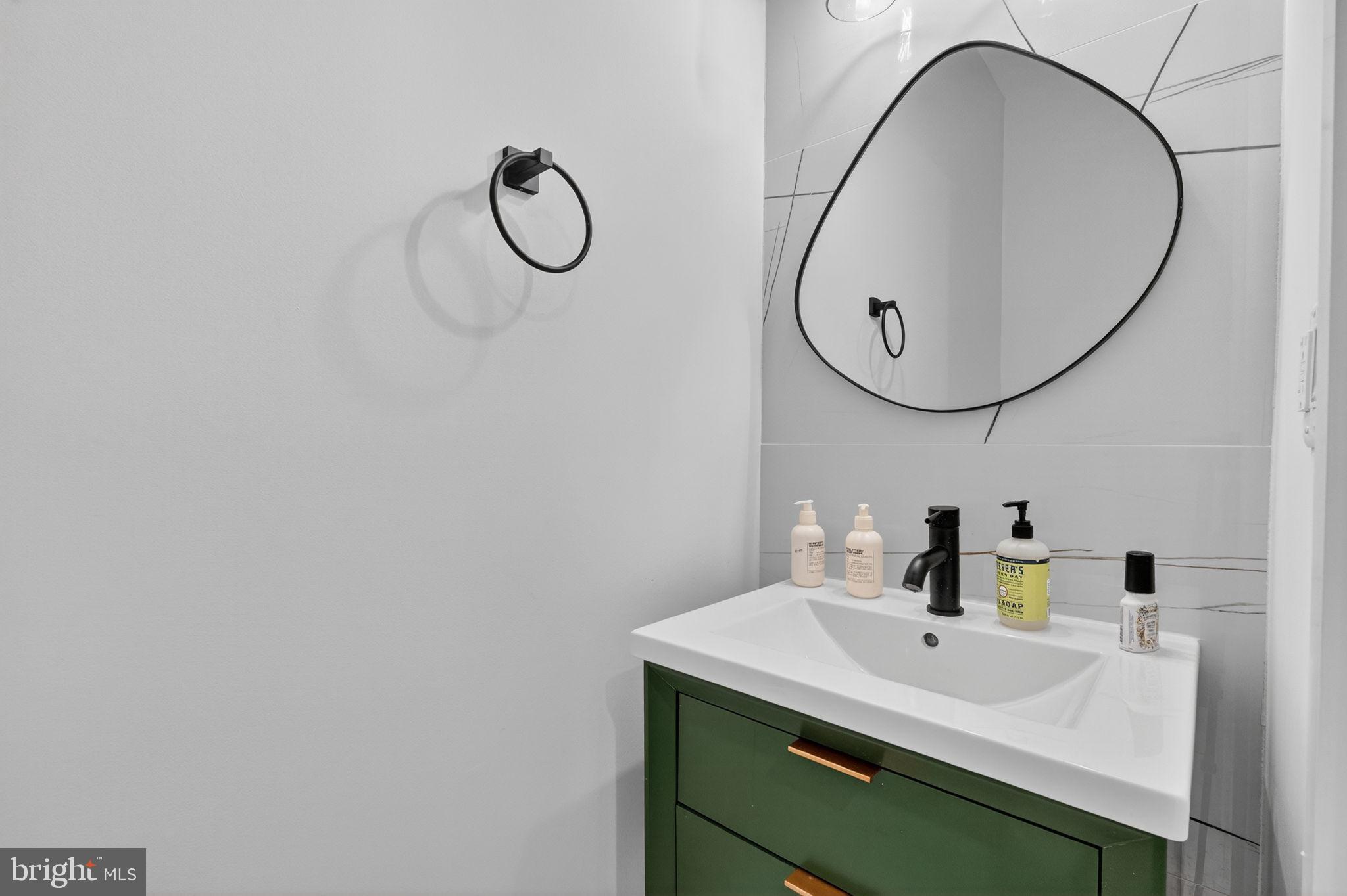 32 Adams Street Northwest Washington, DC 20001 - Photo 16 of 66