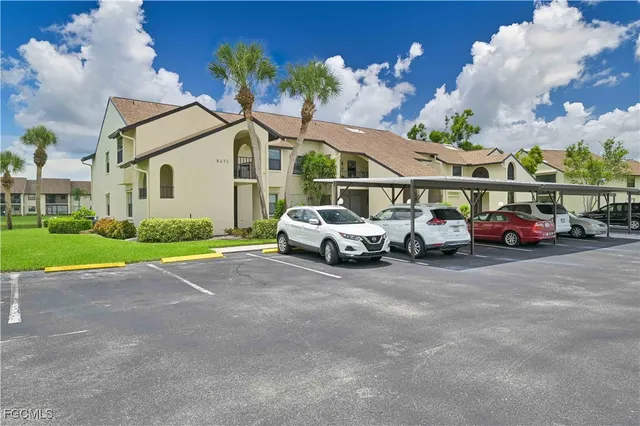 $1,800 | 8475 Charter Club Circle, Unit 5, Fort Myers, FL 33919