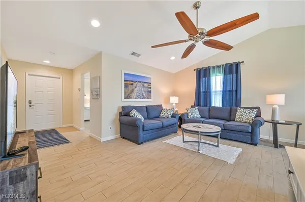 $1,700 | 8475 Charter Club Circle, Unit 5, Fort Myers, FL 33919