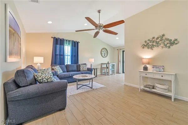 $1,700 | 8475 Charter Club Circle, Unit 5, Fort Myers, FL 33919