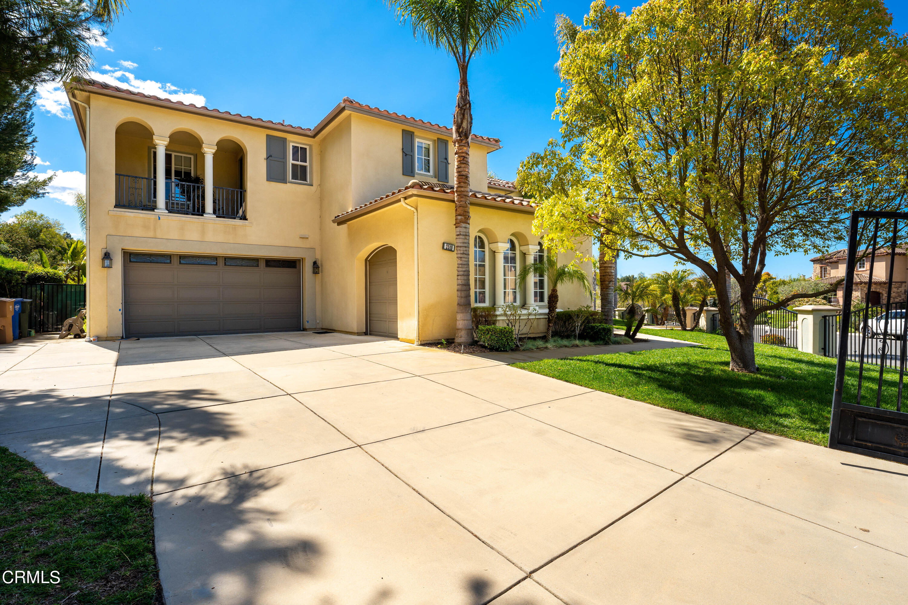 2510 Worth Way Camarillo, CA 93012 - Photo 3 of 75 a front view of a house with garden