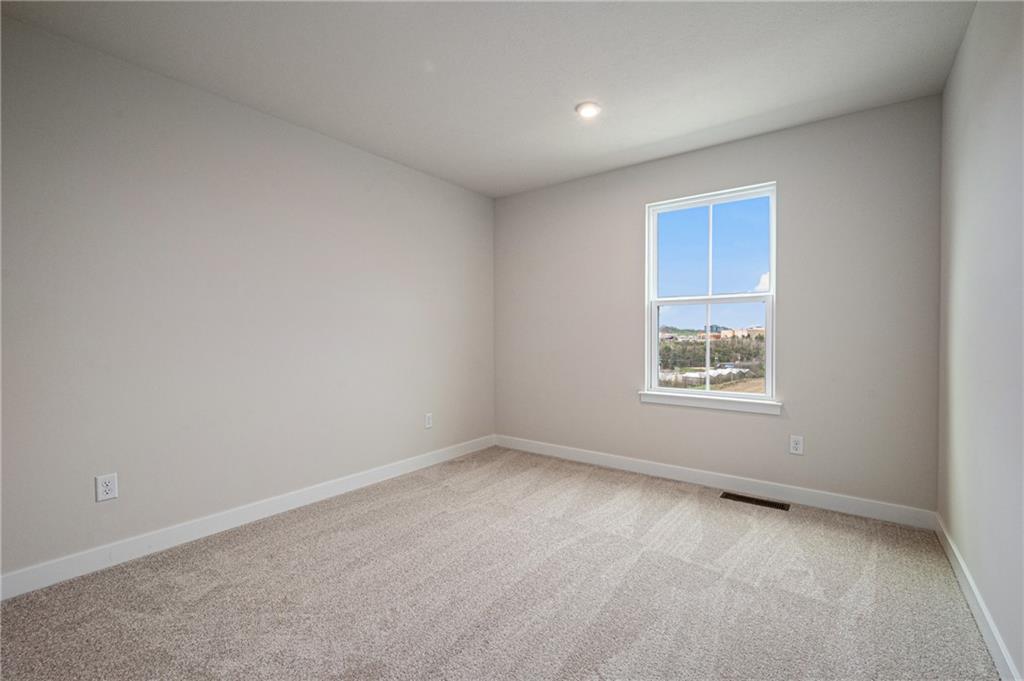 106 Scenic Ridge Drive Venetia, PA 15367 - Photo 24 of 32 an empty room with a window